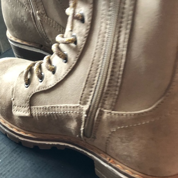 SM New York Beige Combat Boots - Picture 8 of 13